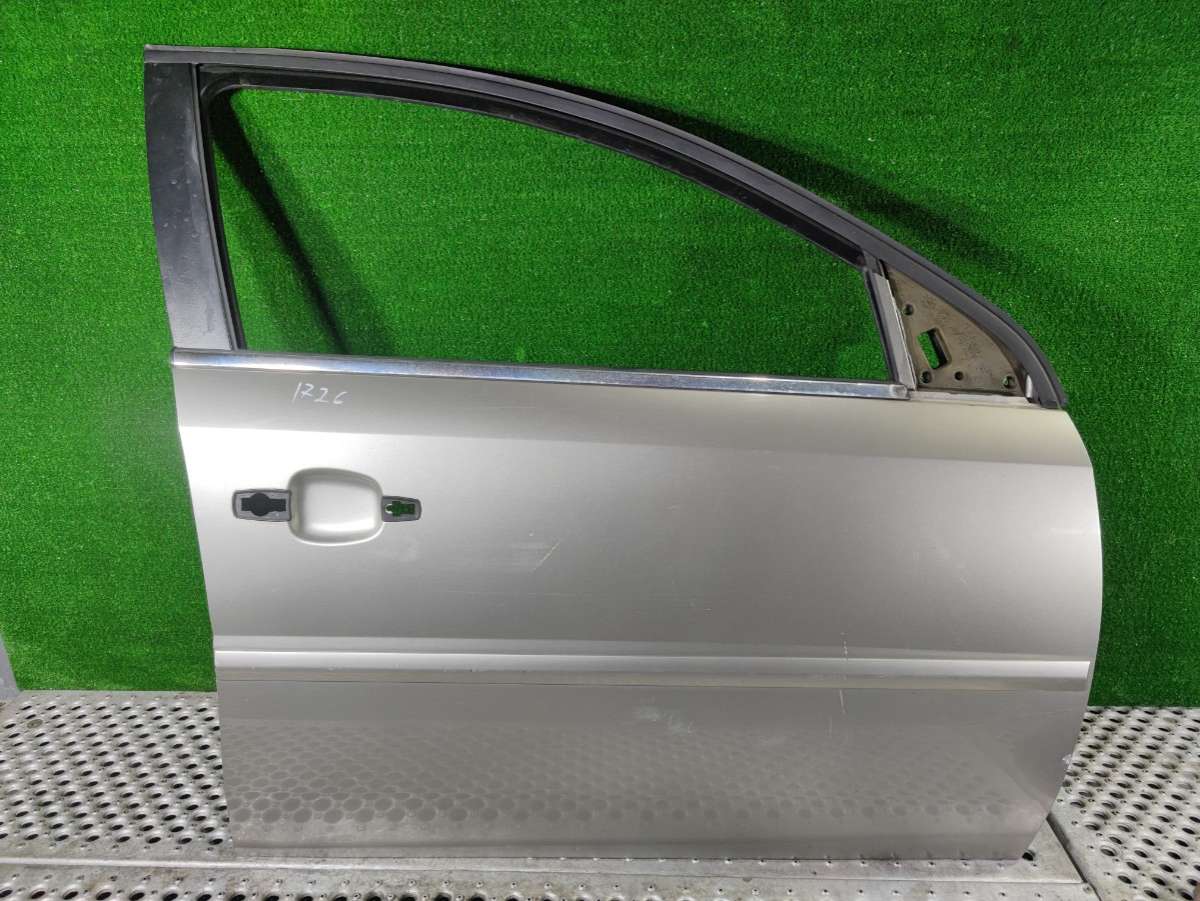 Дверь передняя правая для Opel, Vectra, 2002 г.